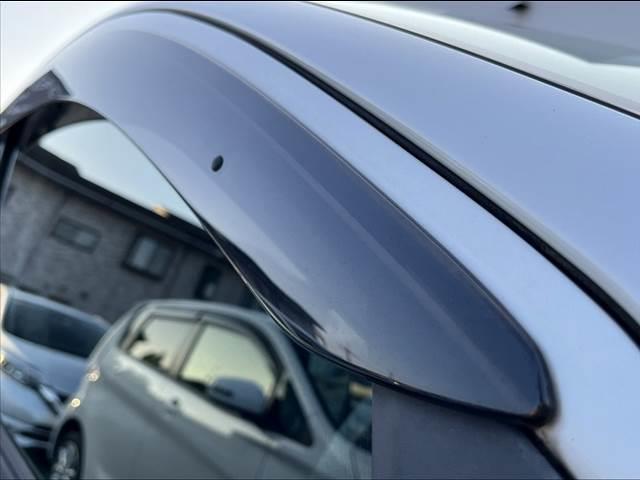 L ユーザー買取車 13AW スマートキー ETC 電格ミラー プライバシーガラス スモークフィルム WSRS バニティミラー 後席可倒式シート フロアマット サイドバイザー 純CD(30枚目)