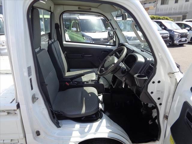 KCエアコン・パワステ パートタイム4WD AT ETC AC パワステ エアーバック スピーカー付きラジオ 最大積載量350kg Aソケット 三方開 レベライザー シートバックポケット ゴムフロアマット(16枚目)