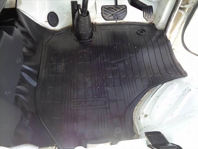 KCエアコン・パワステ パートタイム4WD AT ETC AC パワステ エアーバック スピーカー付きラジオ 最大積載量350kg Aソケット 三方開 レベライザー シートバックポケット ゴムフロアマット(21枚目)