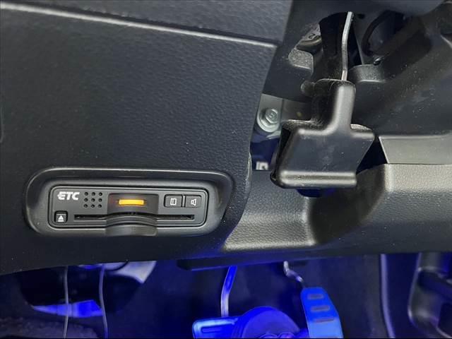 ハイブリッドZ・ホンダセンシング ホンダセンシング メーカーナビ フルセグ Bluetooth Bカメラ スマートキー プッシュスタート 前席シートヒーター ブレーキホールド ETC ルーフレール オートライト オートワイパー(28枚目)