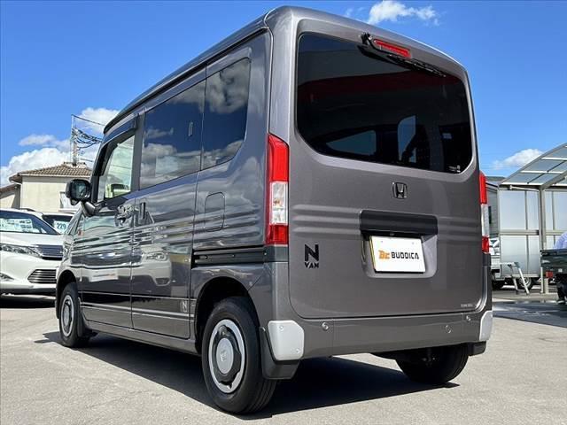 Ｎ－ＶＡＮ＋スタイル ファン・ホンダセンシング　オートハイビーム　誤発進抑制　アダプティブクルコン　純正ナビ　地デジ　ＢＴ　Ｂカメラ　スマートキー　スペアキー　ドラレコ　オートＬＥＤ　マットバイザー　ＵＳＢジャック　仕切りカーテン（13枚目）