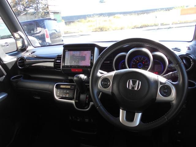 内装気になる臭い等もありません♪