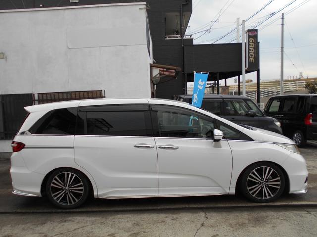 オデッセイ アブソルート　両側電動スライドドア　アルパイン９インチナビＴＶ　フルセグ　ＤＶＤ再生　Ｂｌｕｅｔｏｏｔｈ対応　ＥＴＣ　バックモニター　ＴＥＩＮ車高調　純正１８インチアルミ　ＬＥＤヘッドライト　衝突軽減ブレーキ（4枚目）