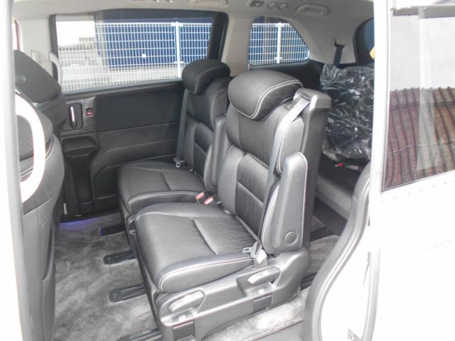 オデッセイ アブソルート　両側電動スライドドア　アルパイン９インチナビＴＶ　フルセグ　ＤＶＤ再生　Ｂｌｕｅｔｏｏｔｈ対応　ＥＴＣ　バックモニター　ＴＥＩＮ車高調　純正１８インチアルミ　ＬＥＤヘッドライト　衝突軽減ブレーキ（11枚目）