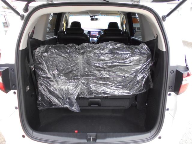 オデッセイ アブソルート　両側電動スライドドア　アルパイン９インチナビＴＶ　フルセグ　ＤＶＤ再生　Ｂｌｕｅｔｏｏｔｈ対応　ＥＴＣ　バックモニター　ＴＥＩＮ車高調　純正１８インチアルミ　ＬＥＤヘッドライト　衝突軽減ブレーキ（13枚目）