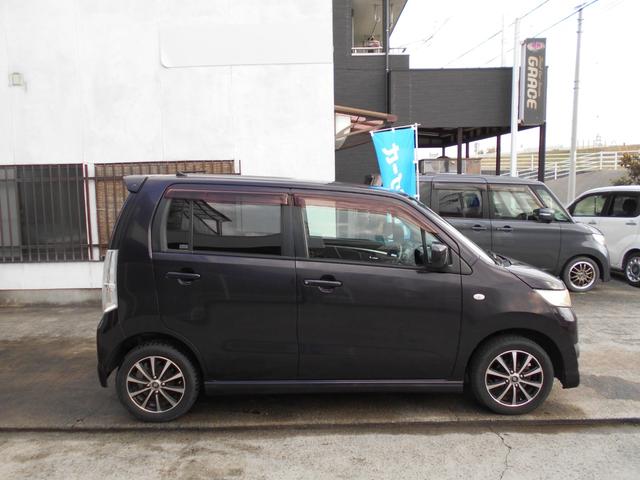 走行距離は多いですが、エンジン、ミッション等の機関も良好です。