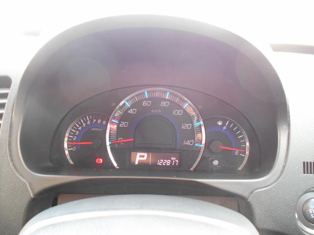 安心のタイミングチェーン車両でまだまだこれからの一台となっております。