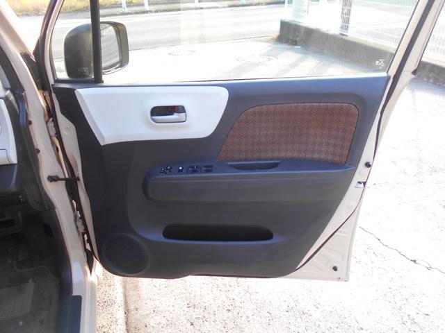 モコ Ｘ　社外ＳＤナビＴＶ　フルセグ　ＤＶＤ再生　Ｂｌｕｅｔｏｏｔｈ対応　ＥＴＣ　ドライブレコーダー　ベンチシート　プッシュスタート　スマートキー　タイミングチェーン　ユーザー買取車両（23枚目）