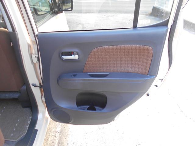 モコ Ｘ　社外ＳＤナビＴＶ　フルセグ　ＤＶＤ再生　Ｂｌｕｅｔｏｏｔｈ対応　ＥＴＣ　ドライブレコーダー　ベンチシート　プッシュスタート　スマートキー　タイミングチェーン　ユーザー買取車両（25枚目）