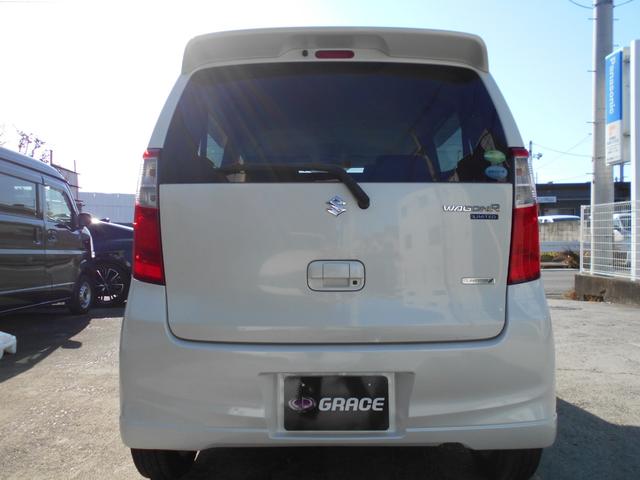 ワゴンR FXリミテッド ポータブルナビ 社外CDコンポ スマートキー オートエアコン ベンチシート 純正14インチアルミ プッシュスタート タイミングチェーン ユーザー買取車両(6枚目)