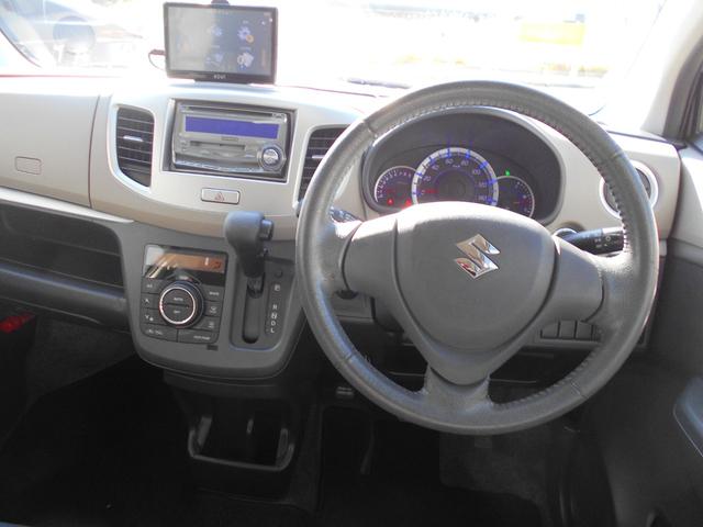 ワゴンR FXリミテッド ポータブルナビ 社外CDコンポ スマートキー オートエアコン ベンチシート 純正14インチアルミ プッシュスタート タイミングチェーン ユーザー買取車両(7枚目)