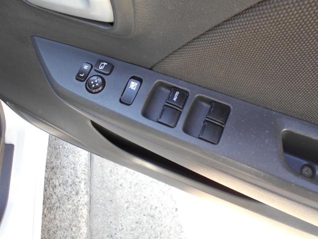 ワゴンR FXリミテッド ポータブルナビ 社外CDコンポ スマートキー オートエアコン ベンチシート 純正14インチアルミ プッシュスタート タイミングチェーン ユーザー買取車両(18枚目)