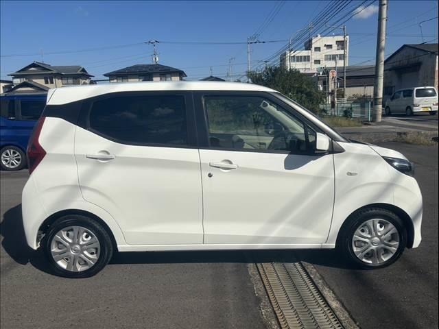 デイズ B☆エマブレ☆純正ナビ/フルセグ☆Bモニ☆Aストップ(8枚目)