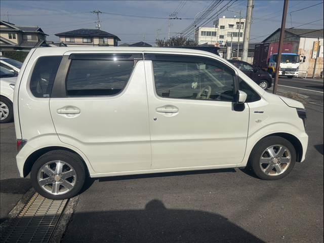 ワゴンR ハイブリッドFX☆4WD☆キーレス☆Aストップ☆シートヒータ(8枚目)