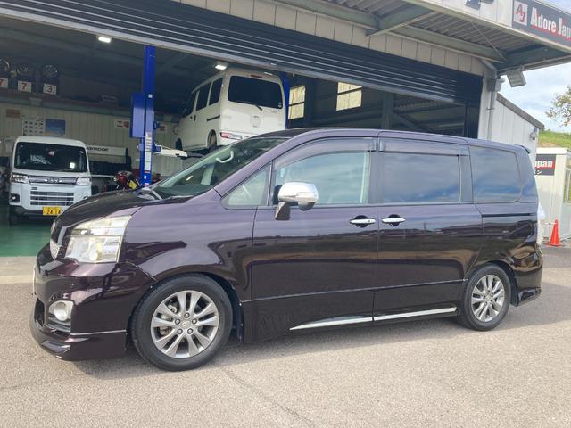 ヴォクシー ZS 煌Z 7人乗り 両側パワースライドドア ナビ バックモニターカメラ パドルシフト オートエアコン ドライブレコーダー スマートキー(6枚目)