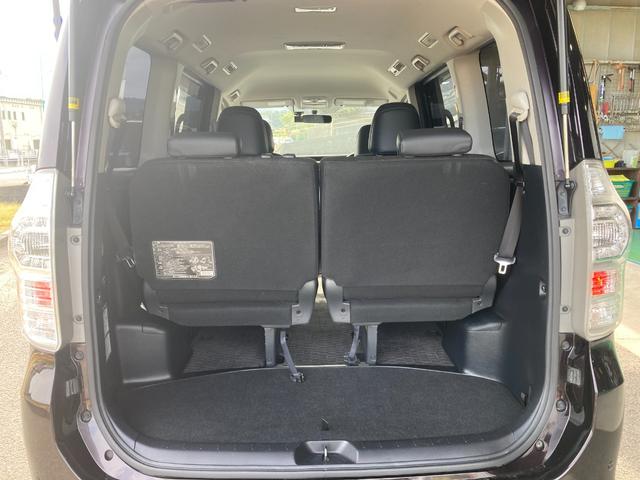 ヴォクシー ZS 煌Z 7人乗り 両側パワースライドドア ナビ バックモニターカメラ パドルシフト オートエアコン ドライブレコーダー スマートキー(32枚目)