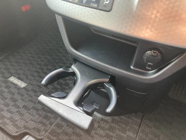 ヴォクシー ZS 煌Z 7人乗り 両側パワースライドドア ナビ バックモニターカメラ パドルシフト オートエアコン ドライブレコーダー スマートキー(50枚目)