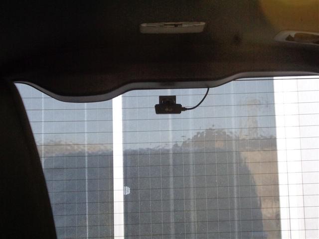 ヴォクシー ハイブリッドZS 煌II フルセグ メモリーナビ DVD再生 ミュージックプレイヤー接続可 バックカメラ 衝突被害軽減システム ETC ドラレコ 両側電動スライド LEDヘッドランプ 乗車定員7人 3列シート ワンオーナー(26枚目)