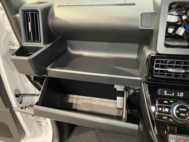 タント カスタムＸ　ｅｃｏ　ＩＤＬＥ非装着車　後方カメラ　シートヒーター　キーフリー　衝突被害軽減システム　左右電動スライドドア　ＬＥＤヘッドライト　オートハイビーム　オートライト　クリアランスソナー（12枚目）