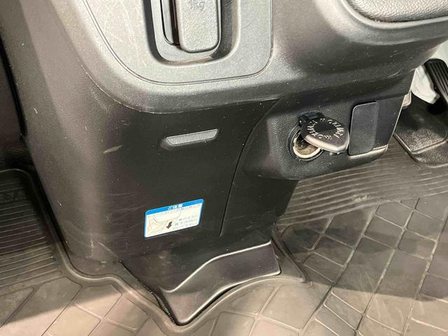 ハイゼットカーゴ スペシャルＳＡＩＩＩ　衝突被害軽減システム　左右スライドドア　ＬＥＤヘッドライト　オートハイビーム（11枚目）