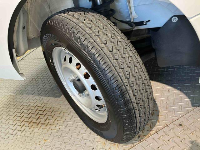 ハイゼットトラック スタンダード 4WD 衝突被害軽減システム クリアランスソナー オートライト オートハイビーム(7枚目)