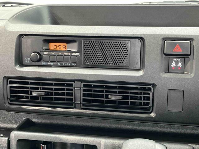 ハイゼットカーゴ スペシャル　衝突被害軽減システム　左右スライドドア　クリアランスソナー　オートライト　オートハイビーム（9枚目）