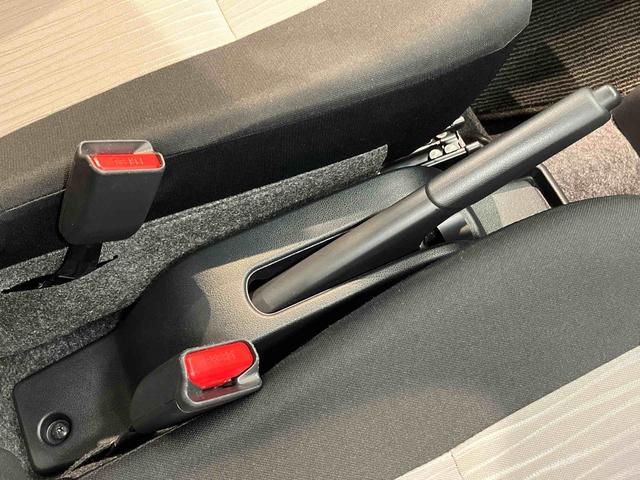 ミライース Ｘ　リミテッドＳＡＩＩＩ　後方カメラ　衝突被害軽減システム　クリアランスソナー　ＬＥＤヘッドライト　オートライト　オートハイビーム（13枚目）