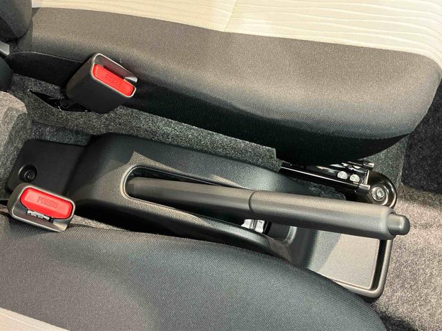 ミライース Ｌ　ＳＡＩＩＩ　衝突被害軽減システム　オートハイビーム　オートライト　クリアランスソナー（13枚目）