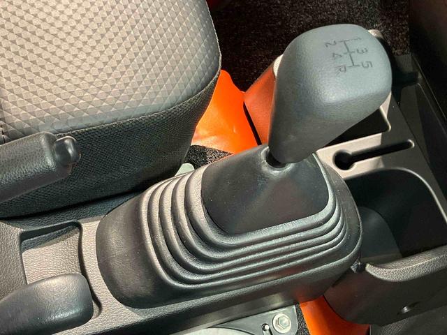 ハイゼットトラック スタンダード　農用スペシャル　４ＷＤ　衝突被害軽減システム　クリアランスソナー　オートライト　オートハイビーム　デフロック（6枚目）