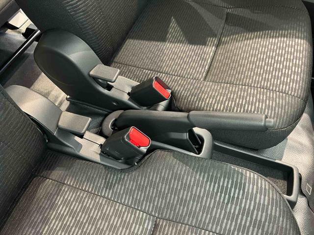 ハイゼットカーゴ ＤＸ　４ＷＤ　衝突被害軽減システム　左右スライドドア　クリアランスソナー　オートライト　オートハイビーム（13枚目）