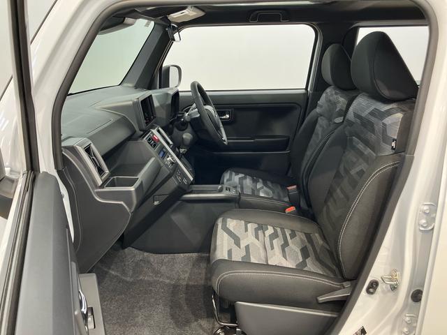 タフト Ｇ　クロムベンチャー　後方カメラ　キーフリー　前席シートヒーター　衝突被害軽減システム　クリアランスソナー　ＬＥＤヘッドライト　オートライト　オートハイビーム（5枚目）