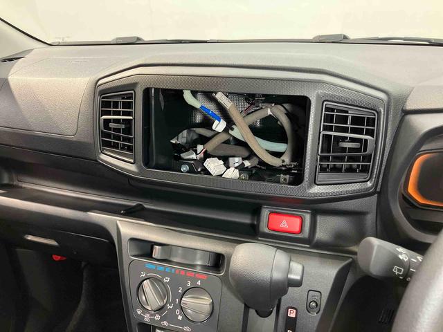 ミライース Ｌ　ＳＡＩＩＩ　衝突被害軽減システム　オートハイビーム　オートライト　クリアランスソナー（9枚目）