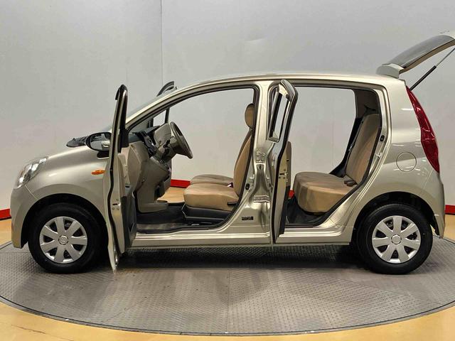 ミラ Ｘ　ＣＤチューナー　エアコン　パワステ　パワーウィンドウ（7枚目）