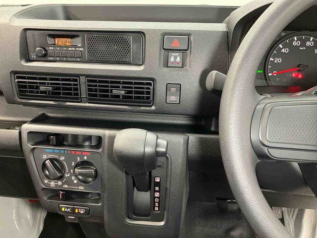 ハイゼットカーゴ ＤＸ　４ＷＤ　衝突被害軽減システム　左右スライドドア　クリアランスソナー　オートライト　オートハイビーム（7枚目）
