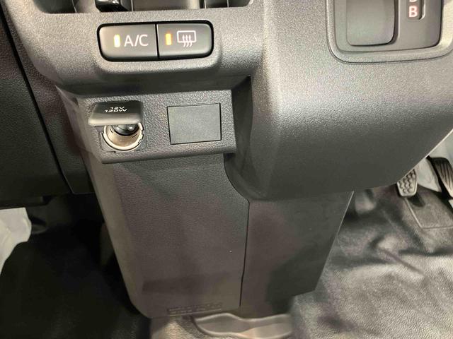ハイゼットカーゴ ＤＸ　４ＷＤ　衝突被害軽減システム　左右スライドドア　クリアランスソナー　オートライト　オートハイビーム（11枚目）