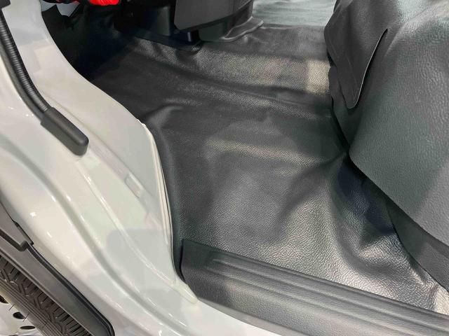 ハイゼットカーゴ ＤＸ　４ＷＤ　衝突被害軽減システム　左右スライドドア　クリアランスソナー　オートライト　オートハイビーム（19枚目）