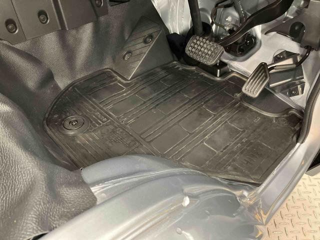 ハイゼットトラック ジャンボエクストラ　衝突被害軽減システム　クリアランスソナー　ＬＥＤヘッドライト　オートライト　オートハイビーム　荷台作業灯（18枚目）