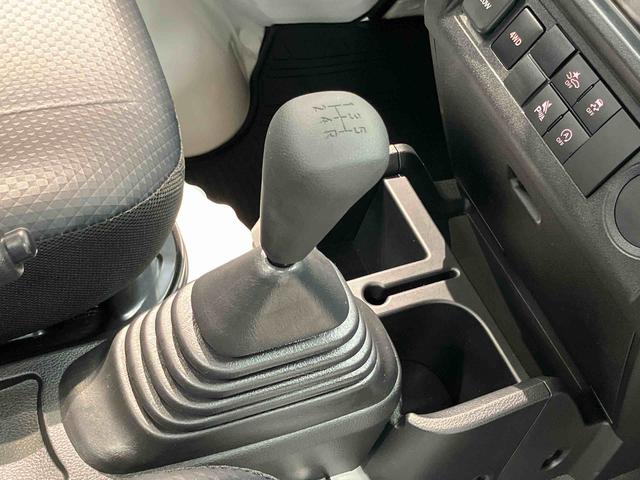 ハイゼットトラック ジャンボスタンダード　４ＷＤ　ディスプレイオーディオ　後方カメラ　ＵＳＢ入力端子　Ｂｌｕｅｔｏｏｔｈ接続　ＨＤＭＩ入力端子　荷台作業灯　省力パック　衝突被害軽減システム　クリアランスソナー　ＬＥＤヘッドライト　オートライト（6枚目）