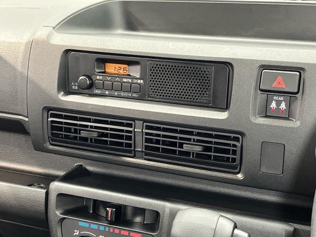ハイゼットカーゴ ＤＸ　衝突被害軽減システム　左右スライドドア　クリアランスソナー　オートライト　オートハイビーム（9枚目）