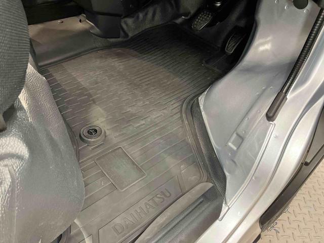 ハイゼットカーゴ ＤＸ　衝突被害軽減システム　左右スライドドア　クリアランスソナー　オートライト　オートハイビーム（18枚目）