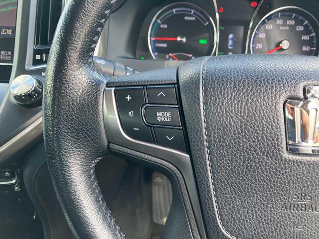 クラウンハイブリッド アスリートS レザーシート/純正HDDナビ/フルセグ/Bluetoothオーディオ/DVD・CD/バックカメラ/シートエアコン/スマートキー2個/純正17インチAW/取扱説明書/ナビ取扱説明書(12枚目)