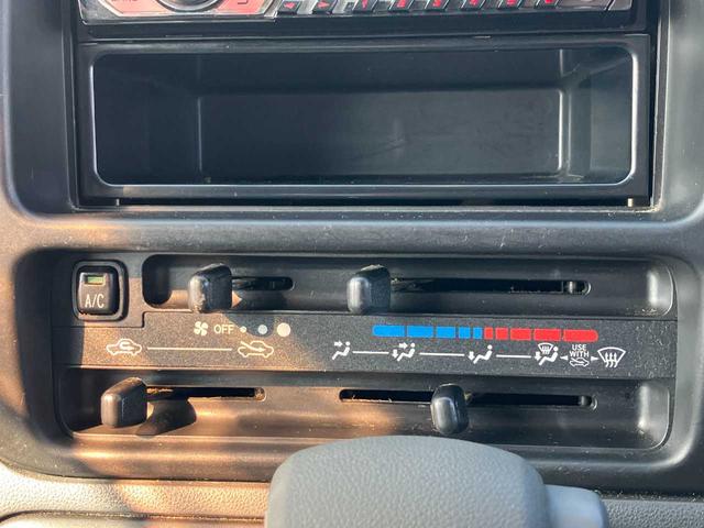 ハイゼットカーゴ ＤＸ　社外１２インチＡＷ／両側スライドドア／ＰＳ・ＰＷ・ＡＣ／ＣＤ再生／ＡＭ・ＦＭ再生／純正フロアマット・ドアバイザー（25枚目）