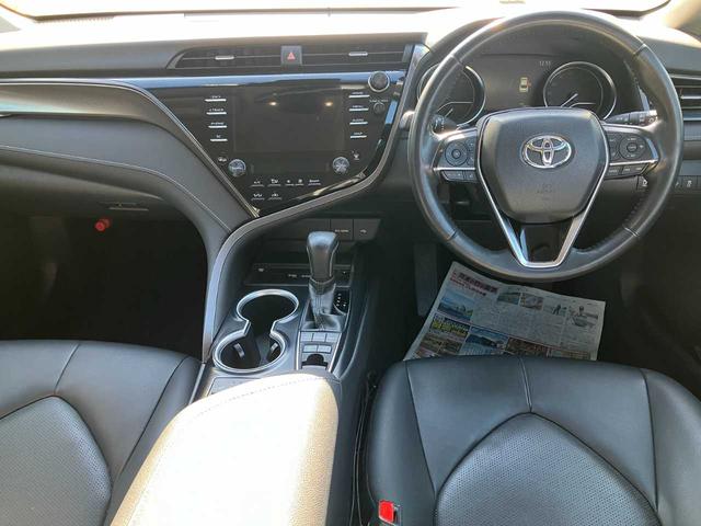 カムリ WSレザーパッケージ ワンオーナー/レザーシート/トヨタセーフティセンス/純正メモリナビ/Bluetoothオーディオ/フルセグ/DVD・CD/ETC/純正18インチAW/取扱説明書/ナビ取扱説明書/キロクボ(2枚目)