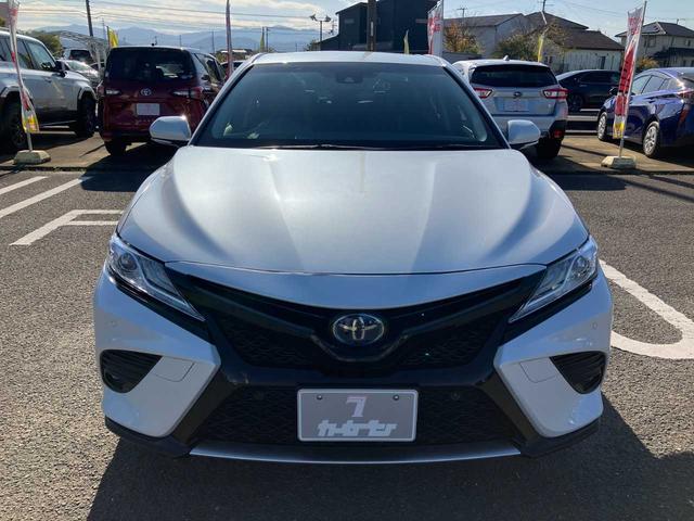 カムリ WSレザーパッケージ ワンオーナー/レザーシート/トヨタセーフティセンス/純正メモリナビ/Bluetoothオーディオ/フルセグ/DVD・CD/ETC/純正18インチAW/取扱説明書/ナビ取扱説明書/キロクボ(4枚目)