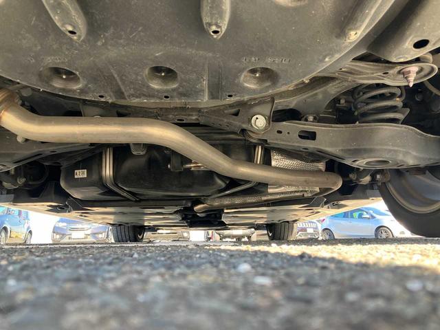 カムリ WSレザーパッケージ ワンオーナー/レザーシート/トヨタセーフティセンス/純正メモリナビ/Bluetoothオーディオ/フルセグ/DVD・CD/ETC/純正18インチAW/取扱説明書/ナビ取扱説明書/キロクボ(21枚目)