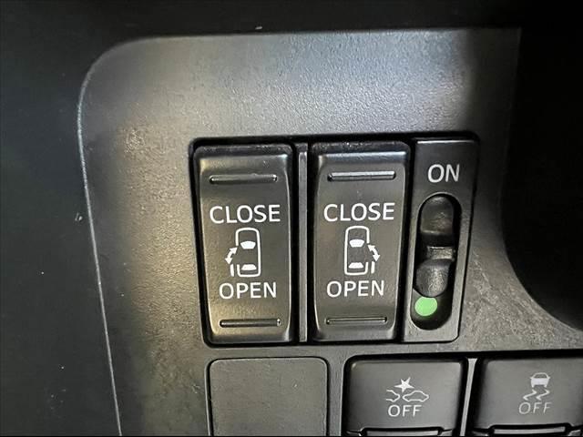 カスタムG 衝突軽減ブレーキ 両側電動スライドドア LEDヘッドライト フォグ コーナーセンサー オートハイビーム 車線逸脱警報 オートライト スマートキー プッシュスタート 純正AW リアロールサンシェード(24枚目)