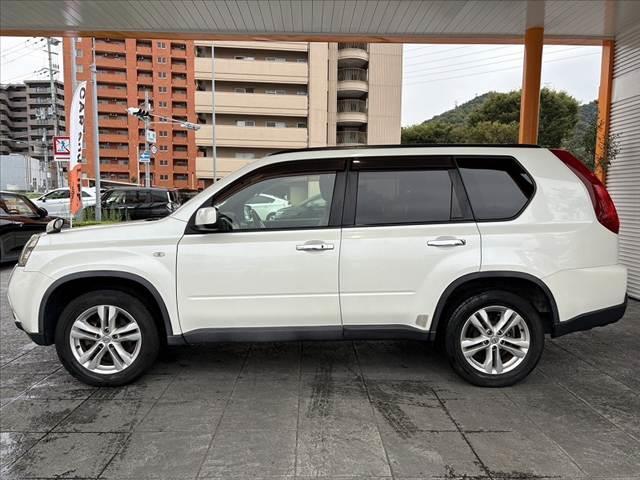 エクストレイル ２０Ｘ　後期　禁煙車　４ＷＤ　ナビ　地デジ　防水シート　Ｂモニター　ＤＶＤ　シートヒーター　革巻ステア　スマキー　シートリフター　ＨＩＤ　フォグ　Ａライト　ドラレコ　ＥＴＣ　マットバイザー　純正１７インチＡＷ（11枚目）