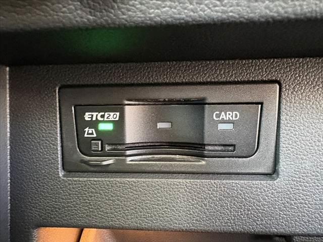 Ｔ－ロック ＴＳＩ　ブラックスタイル　ルーフレール　フルセグナビ　Ｐバックドア　Ｂカメラ　ＢＴ　ＥＴＣ　ステリモ　パドルシフト　レーダークルーズ　シートリフター　Ａライト　ＬＥＤ　Ａストップ　パークディスタンスコントロール　電動パーキング（32枚目）