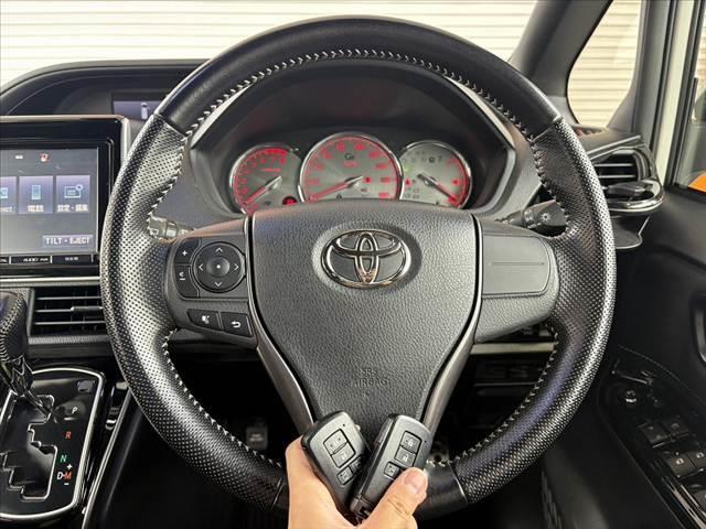 ヴォクシー ＺＳ　Ｇ’ｓ　禁煙車　９型ナビ　フリップダウン　両電スラ　フルセグ　Ｂカメラ　ＢＴ　ＥＴＣ　ＤＶＤ　Ａライト　Ａハイビーム　ＬＥＤ　Ａストップ　ハーフレザー　シートヒーター　リアスポイラー　電格ミラー　スマートキー（7枚目）