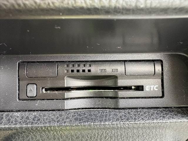 ヴォクシー ＺＳ　Ｇ’ｓ　禁煙車　９型ナビ　フリップダウン　両電スラ　フルセグ　Ｂカメラ　ＢＴ　ＥＴＣ　ＤＶＤ　Ａライト　Ａハイビーム　ＬＥＤ　Ａストップ　ハーフレザー　シートヒーター　リアスポイラー　電格ミラー　スマートキー（31枚目）